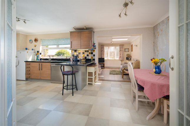 35, Caws Avenue, Seaview photo 4