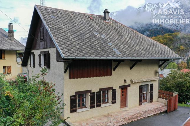 Property for sale in Rhône-Alpes, Haute-Savoie, Faverges-Seythenex