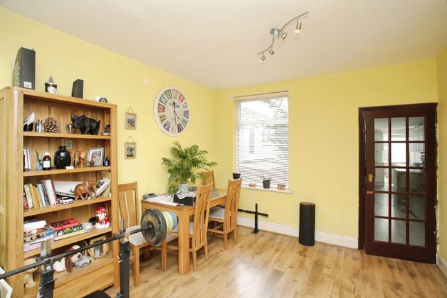 125, Claremont Road, Rugby photo 4
