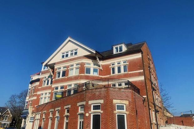Flat to rent in 453 Christchurch Road, Bournemouth