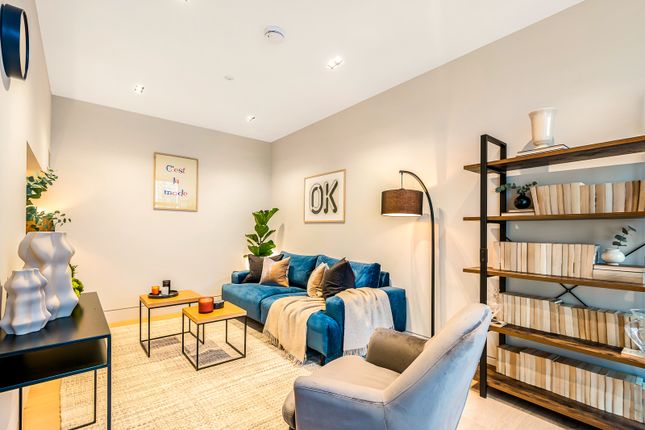 Thumbnail Duplex to rent in King's Mews, Holborn