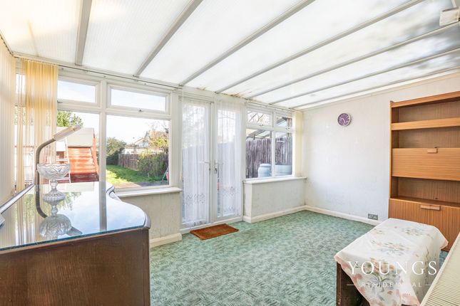 35 Church Road, Benfleet photo 2