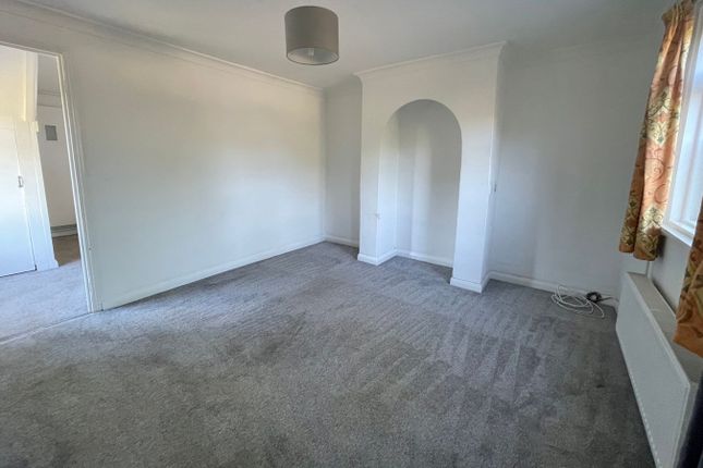 7, Frog Grove Lane, GUILDFORD photo 4