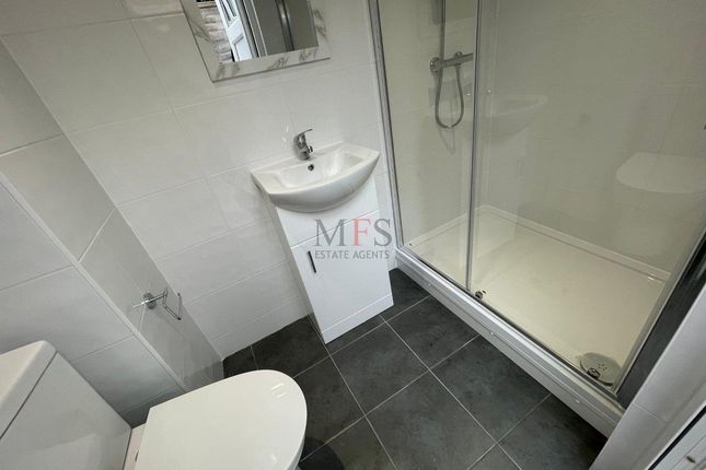 13, Salisbury Road, Southall photo 4