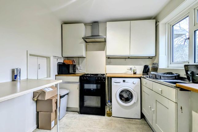 57, Kildare Close, Bordon photo 4