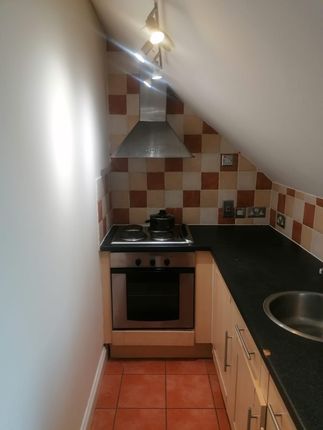 25 Mill Gardens, Luton photo 3