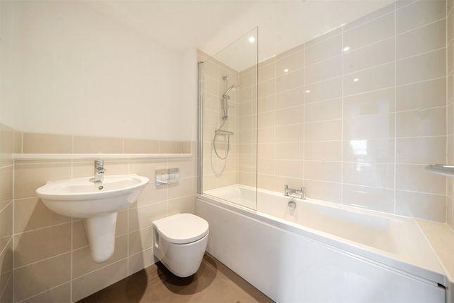 3, Varsity Close, Moreton-In-Marsh photo 4