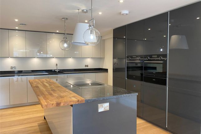 Flat for sale in Cathedral Yard, Exeter