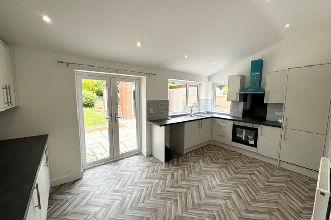 27, Ruskin Avenue, West Yorkshire photo 2