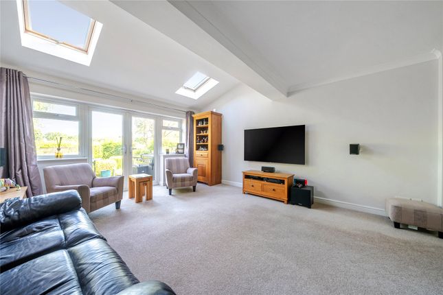 141, Lovibonds Avenue, Orpington photo 3