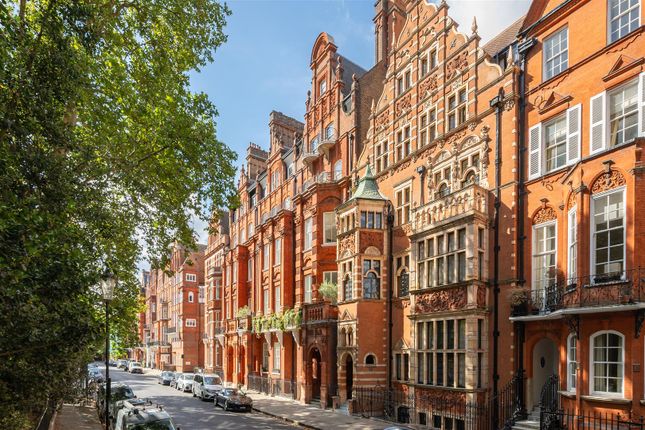 Flat A, 54 Cadogan Square Hi-43.Jpg