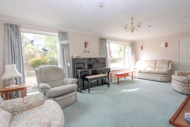 2, Leaman Close, Chipping Sodbury photo 3