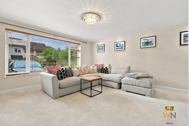 28, Byron Road, Brentwood photo 4