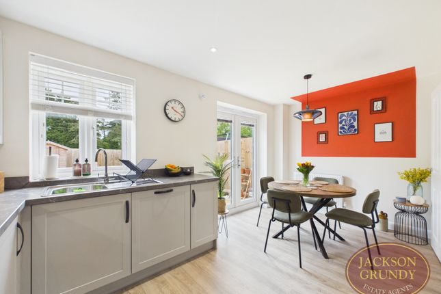 20, Ouiston Way, Northampton photo 4
