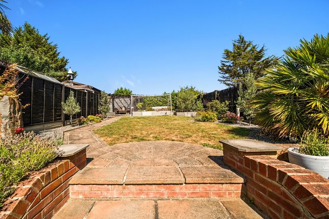 8 Rochester Crescent, Rochester photo 3