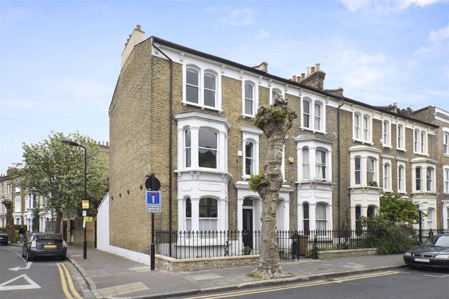 End terrace house for sale in Median Road, Lower Clapton, London