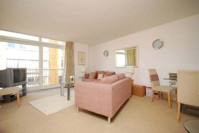 Moore House, Cassilis Road, Tower Hamlets, London, London photo 3