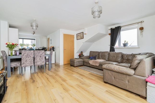 4, White Rock Close, Devon photo 4