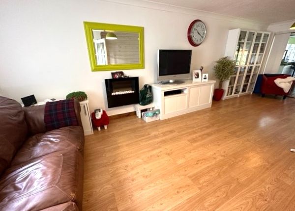 End terrace house for sale in Sycamore Close, Biggleswade