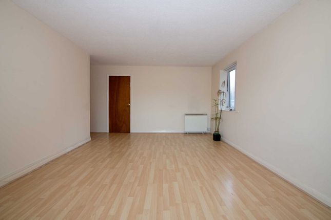 Nevile Court, Salford photo 5
