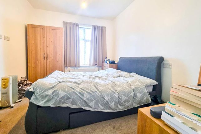 Flat to rent in Nelson Road, Gillingham