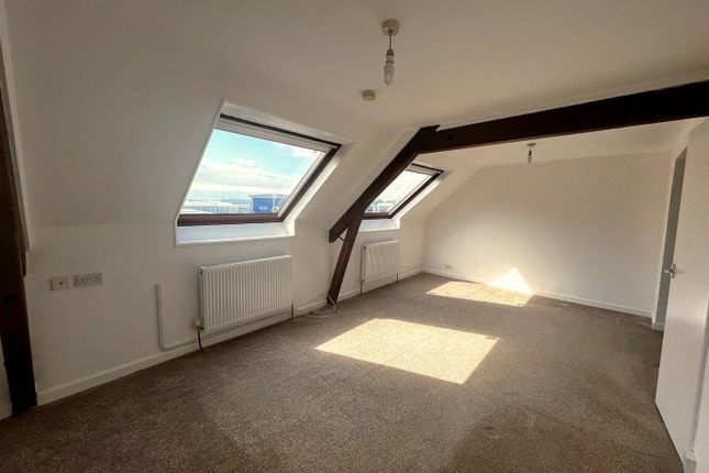 Flat 2 Yeatmans Old Mill, The Quay, Poole photo 3