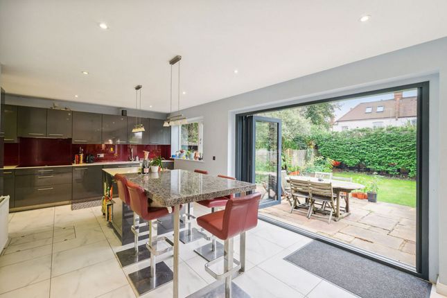 131, Cottenham Park Road, London photo 2