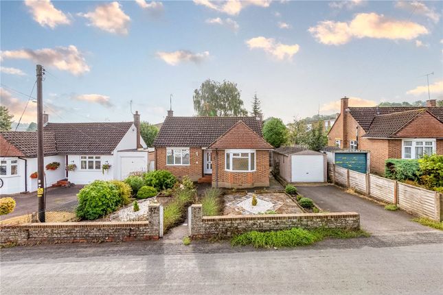 Thumbnail Bungalow to rent in Darrs Lane, Northchurch, Berkhamsted, 'hertfordshire