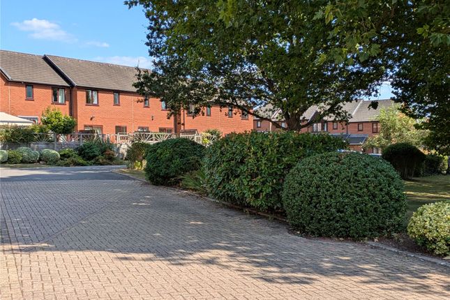 18, Honeylands Drive (Exeter), Exeter photo 2