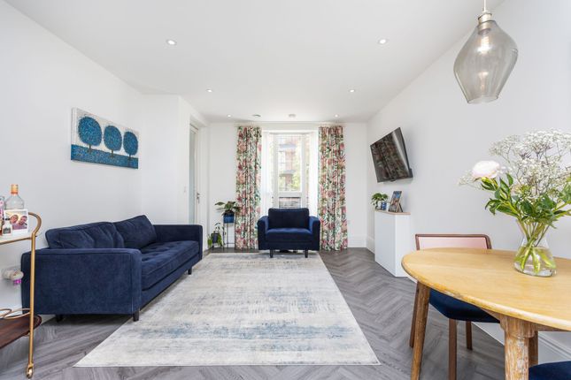 3 Galahad House Fellowes Rise, Winchester photo 2