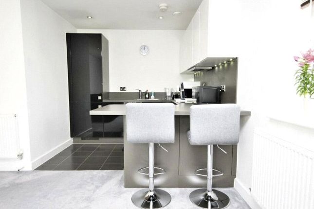 Penhurst House, 20, Sierra Road, Buckinghamshire photo 4