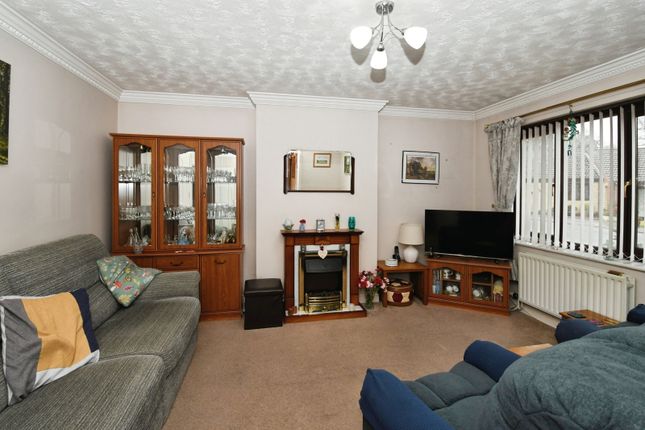12, Meadowlake Close, Lincolnshire photo 4