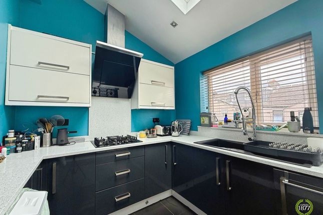 42 Cedar Street, Blackburn photo 3