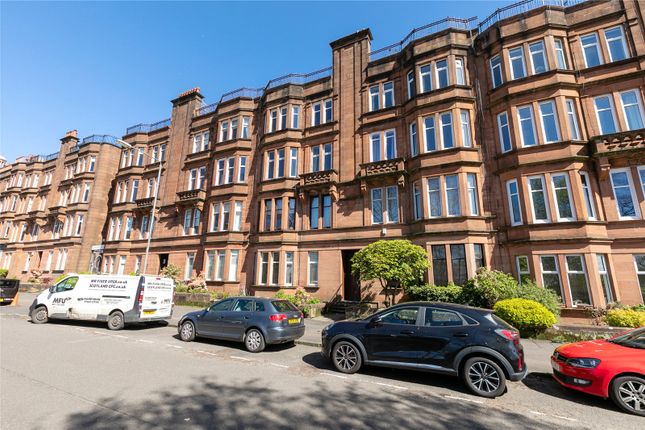 Thumbnail Flat for sale in 2/2, Crow Road, Glasgow