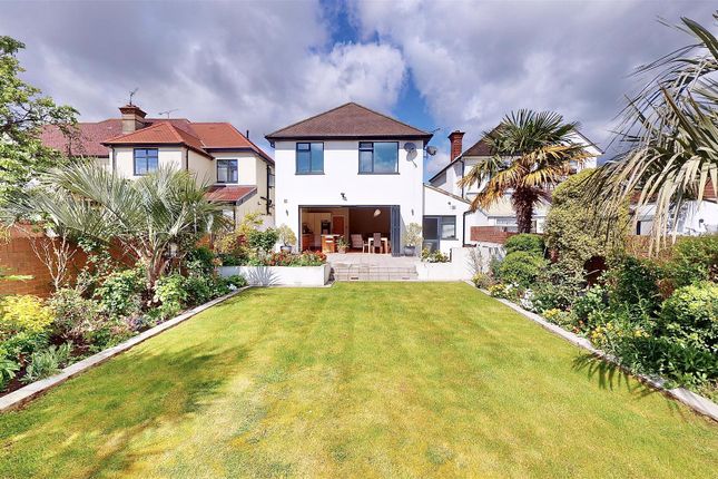 647, Great West Road, Isleworth photo 2