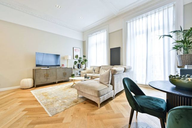 Flat for sale in Hogarth Road, Earls Court, London
