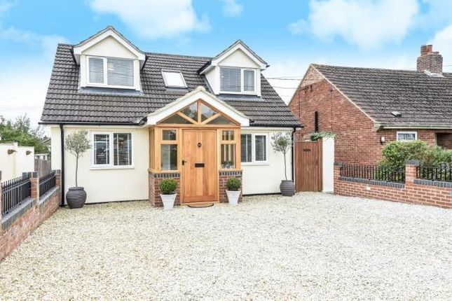 Thumbnail Detached house to rent in Farmoor, Oxfordshire