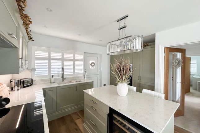 1 Lucerne Court, Aldwick, Bognor Regis photo 3