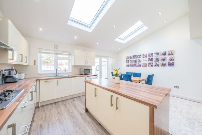 9, Parkwood Road, Isleworth photo 4