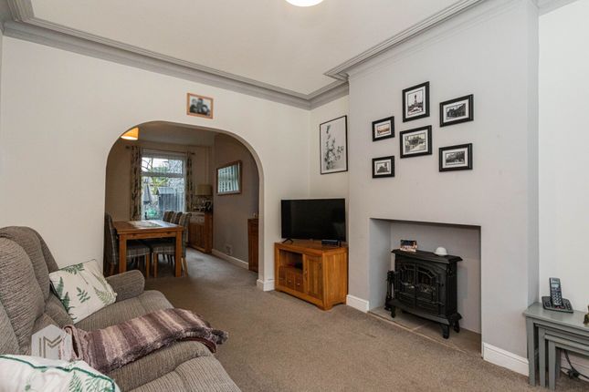 29 Cox Green Road, Bolton photo 3