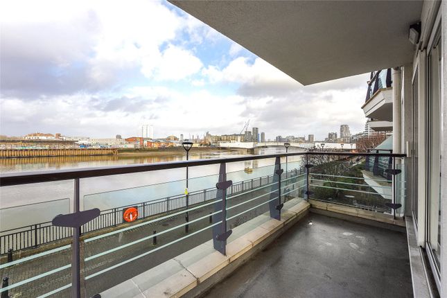 Flat for sale in Anchor House, Smugglers Way
