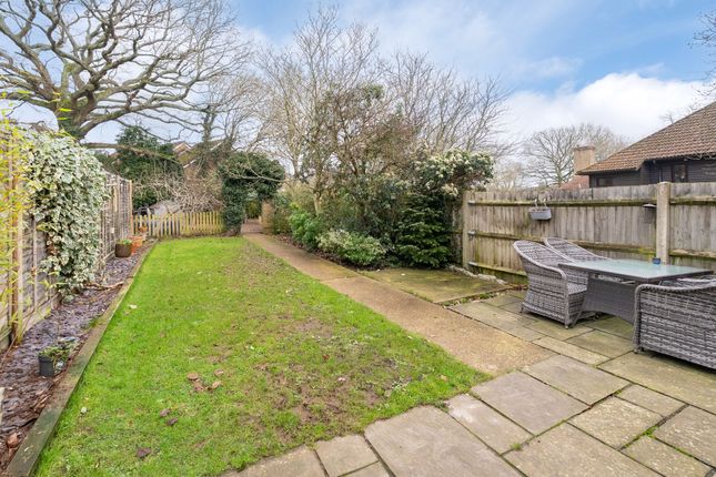 47, Leith Road, Dorking photo 4