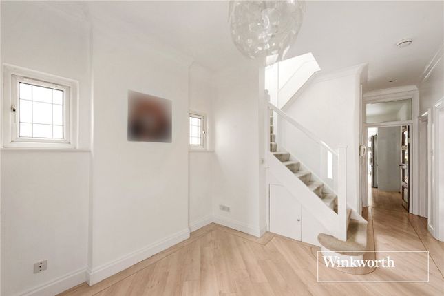 30, Fitzalan Road, London photo 2