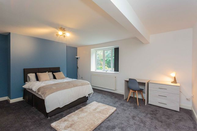 Thumbnail Room to rent in Heath View, Halifax