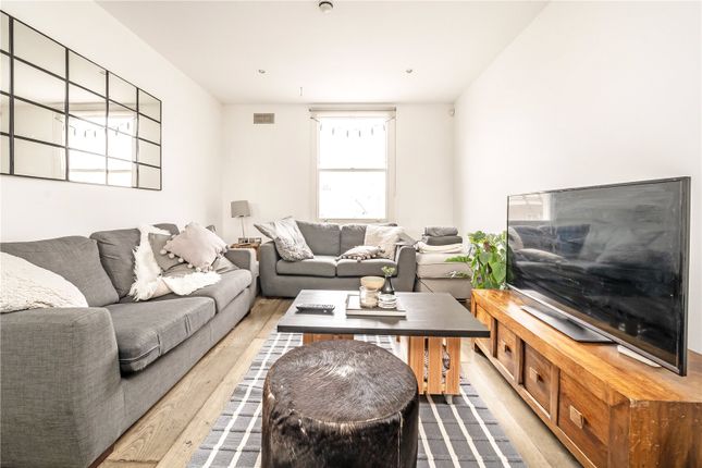 Flat for sale in Harwood Road, London