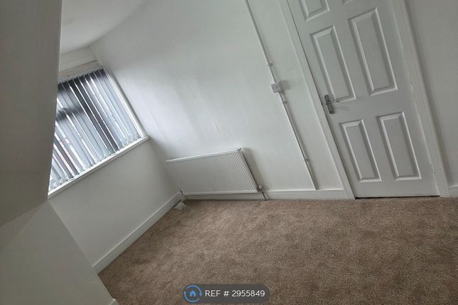Copperfield Grove, Leeds photo 2