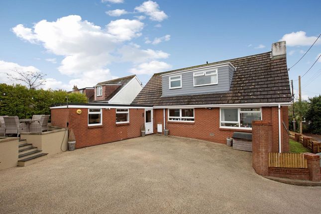 4-bed detached on 10 Higher Kingsdown Road, Teignmouth, £375,000