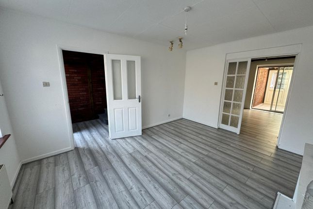 Thumbnail Town house to rent in 57, Dudley Road, Clacton