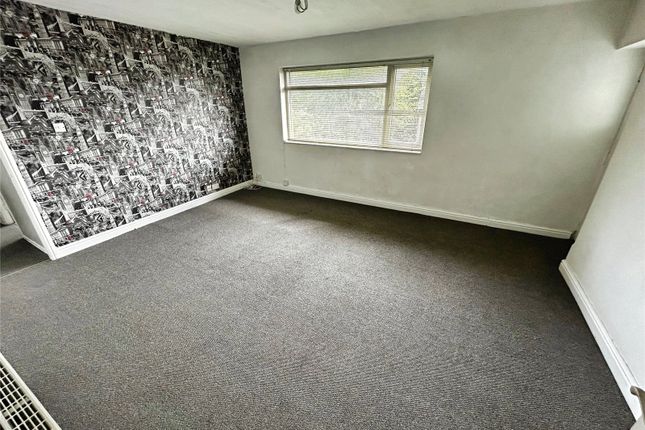 72, Fred Lee Grove, Coventry photo 3