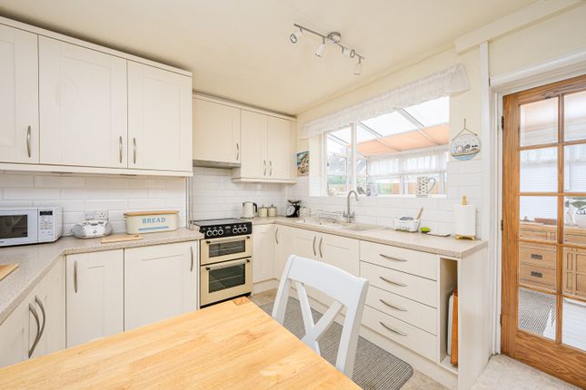 Ryefields, Wellington Road, Telford photo 4